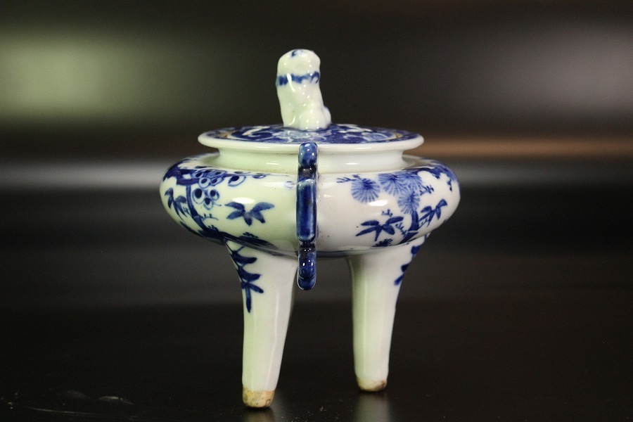 金閣】時代 青華 三足獅子蓋 香炉 旧家蔵出(FU396) アンティーク