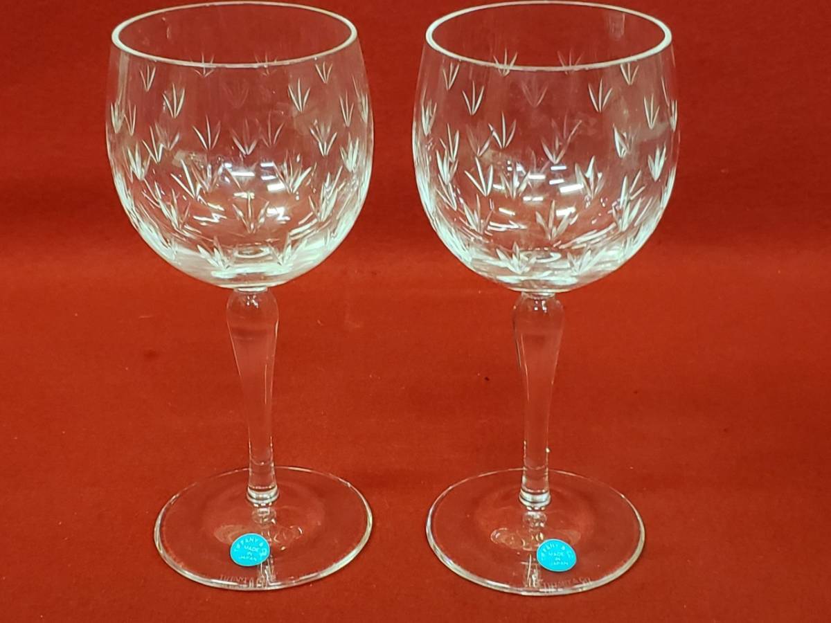 D 196 Tiffany ティファニー フローレット ペアワイングラス 花びらモチーフ クリスタル 共箱入り 品 ティファニー 売買されたオークション情報 Yahooの商品情報をアーカイブ公開 オークファン Aucfan Com