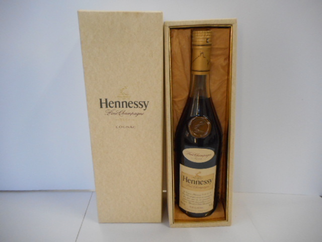 定番人気，本物保証 古酒 ヘネシー Hennessy VSOP スリムボトル ブランデー コニャック 700ml/40％ sk1148(ヘネシー)｜売買されたオークション情報、yahooの商品情報をアーカイブ公開 - オークファン コニャック