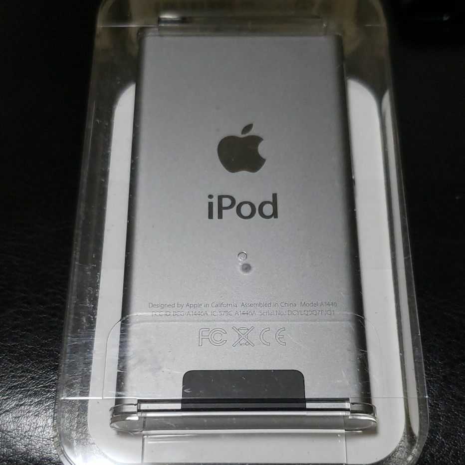 アップル、iPodシリーズに新色スペースグレイを追加 - 価格.com