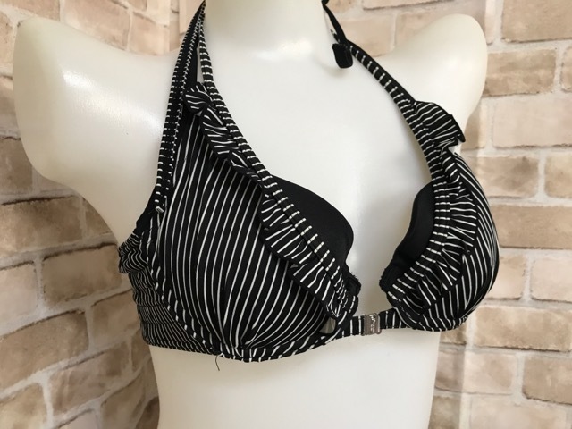 P Aimerfeel エメフィール 水着 ビキニ ストライプ M ホルターネック 売買されたオークション情報 Yahooの商品情報をアーカイブ公開 オークファン Aucfan Com