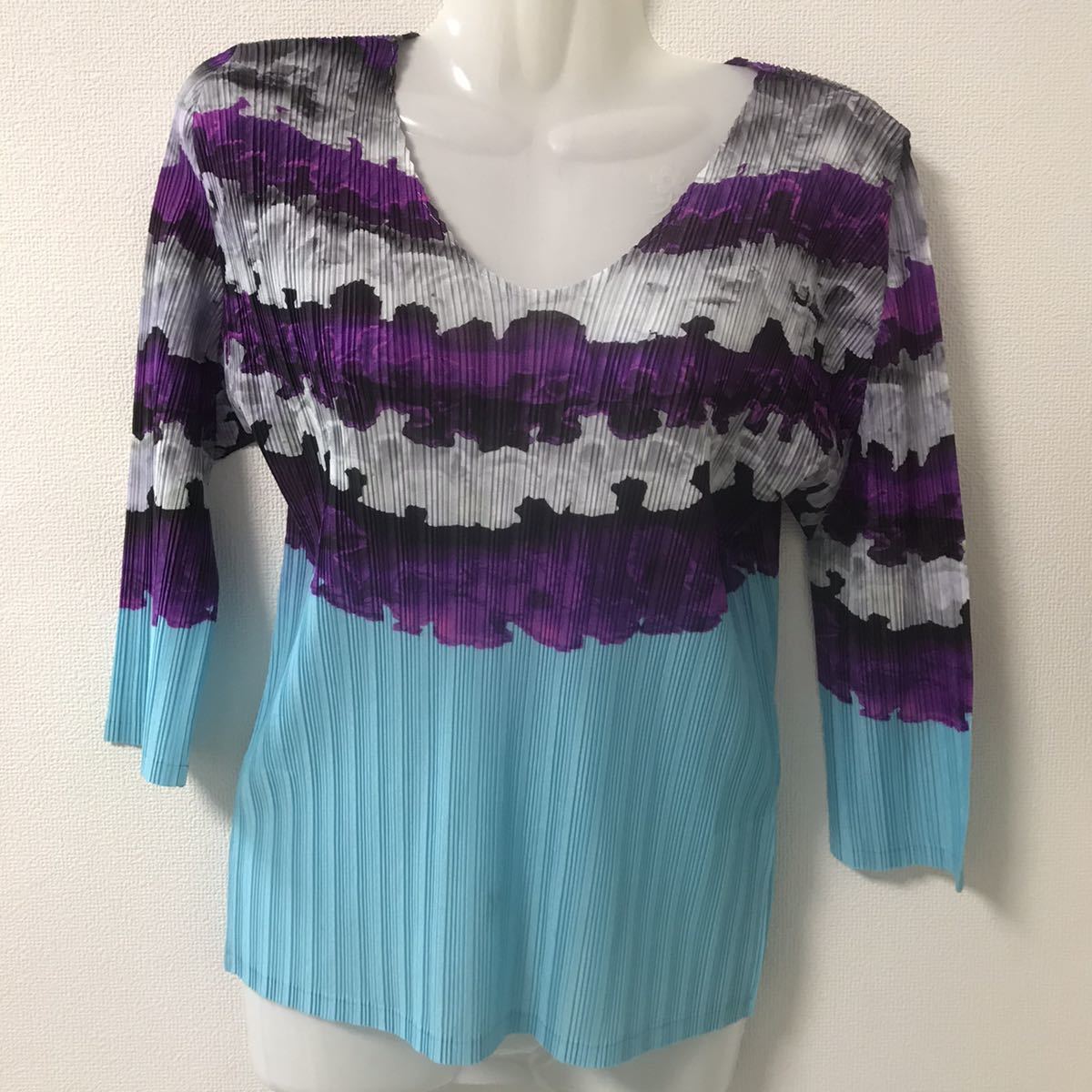 ISSEY MIYAKE PLEATS イッセイミヤケ PLEASE me MIYAKE（カットソー 