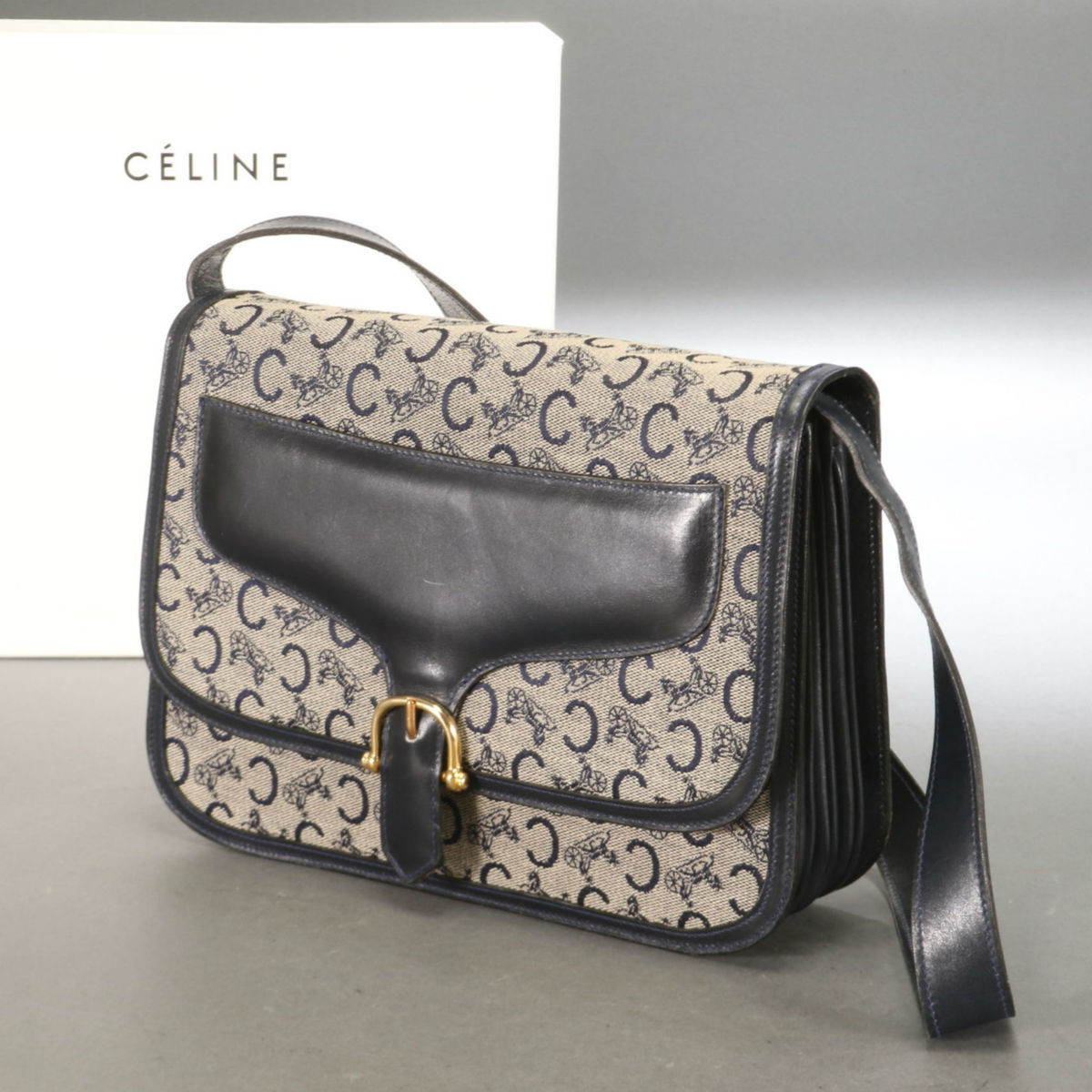 CELINE セリーヌ マカダム ブラゾン型押し フロントベルト PVC 