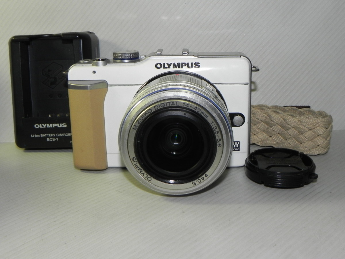 オリンパス（OLYMPUS）E-PL1 ボディ ホワイト【1230万画素】+レンズキット