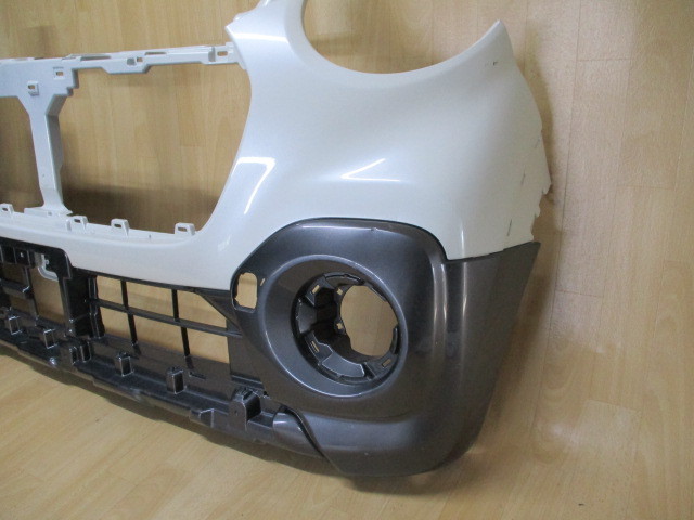 A3/ LA250S/LA260Sキャスト アクティバ純正フロントバンパー52119
