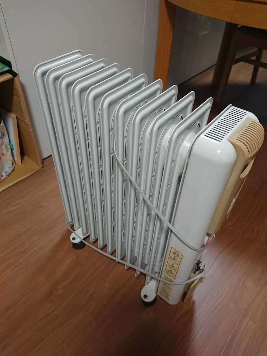 アメリカ製　デロンギ　ヴィンテージ　オイルヒーター 全国無料，お買い得】 デロンギ オイルヒーター H291115EC 動作品