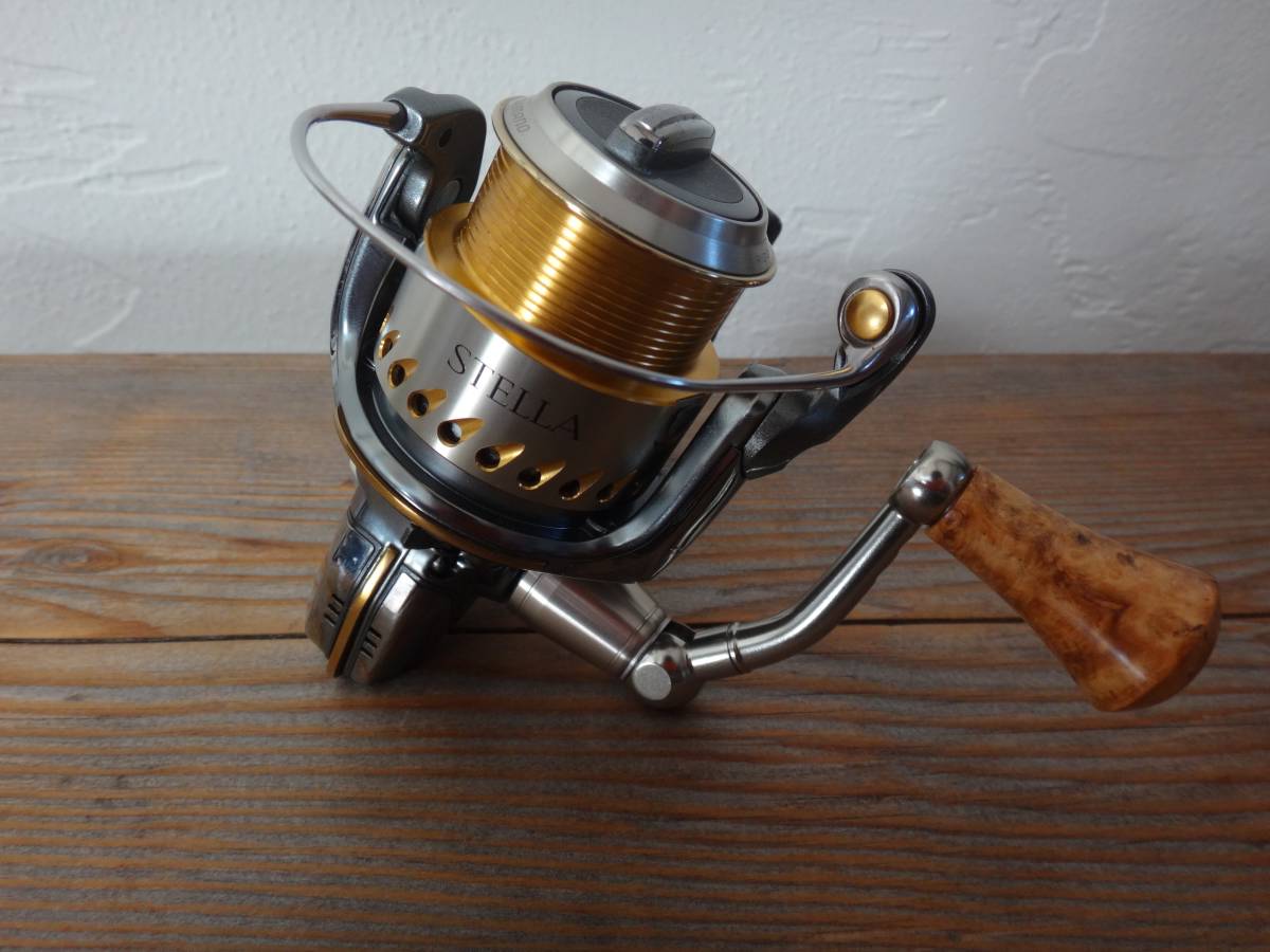 【驚きの破格値，安い】 機関良好 SHIMANO シマノ 04 STELLA ステラ 2000S Ｙ STYLE 花梨瘤 海水使用なし(シマノ)｜売買されたオークション情報、yahooの商品情報をアーカイブ公開 - オークファン シマノ