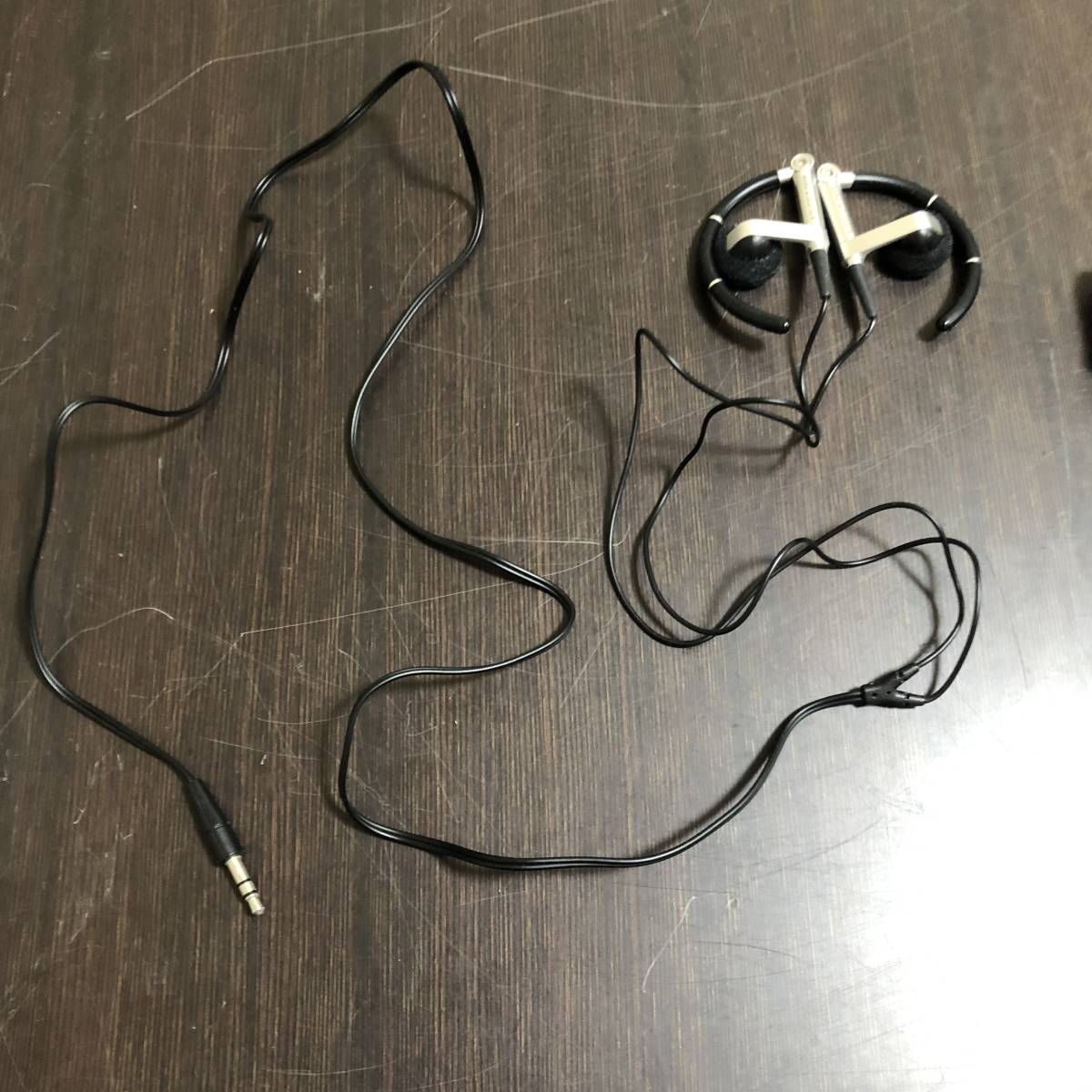 節約術】 B&O Bang & Olufsen (バング＆オルフセン)A8 Earphones ブラック