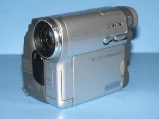 録画・再生可/難有り】☆SONY DCR-TRV33 (ミニDV機/ビデオカメラ/付属