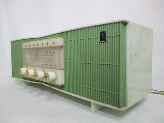 TOKYO SIBAURA ERECTEIC CO,LTD.マツダ　ラジオ MATSUDA マツダ 真空管 ラジオ TOKYO SHIBAURA ELECTRIC Toshiba