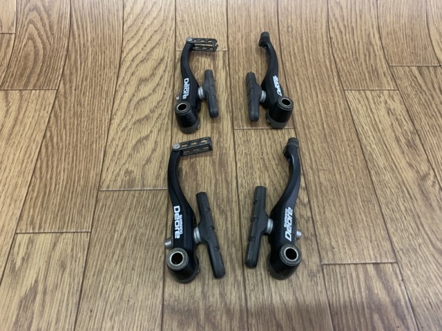 Vブレーキ シマノ DEORE | SHIMANO ブラック BR-T610 前後 デオーレ BR-M530 シマノ(SHIMANO) DEOREグレードのVブレーキ「BR-T610」の制動力はいかほどか vブレーキ 「シマノ」 Yahoo!オークション deore（スポーツ・アウトドア）の通販