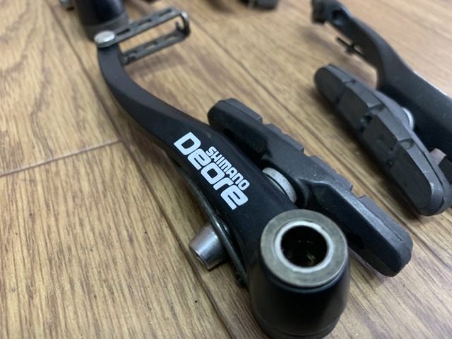 Vブレーキ シマノ DEORE | SHIMANO ブラック BR-T610 前後 デオーレ BR-M530 シマノ(SHIMANO) DEOREグレードのVブレーキ「BR-T610」の制動力はいかほどか vブレーキ 「シマノ」 Yahoo!オークション deore（スポーツ・アウトドア）の通販