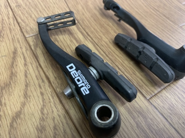 Vブレーキ シマノ DEORE | SHIMANO ブラック BR-T610 前後 デオーレ BR-M530 シマノ(SHIMANO) DEOREグレードのVブレーキ「BR-T610」の制動力はいかほどか vブレーキ 「シマノ」 Yahoo!オークション deore（スポーツ・アウトドア）の通販