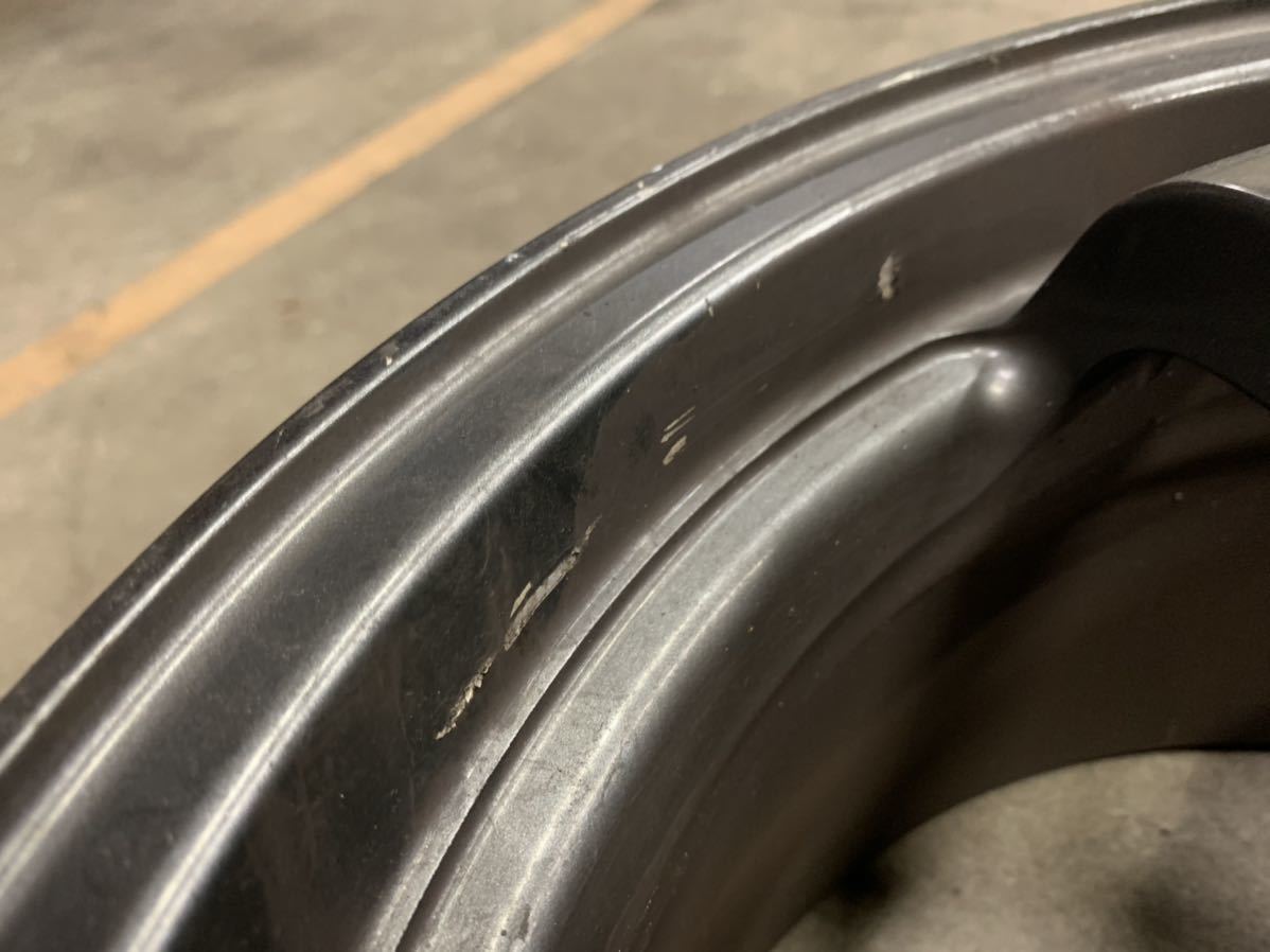 ダウンヒルスペシャル 16×8J+30 2本 ダウンヒルスペシャル 114.3 PCD