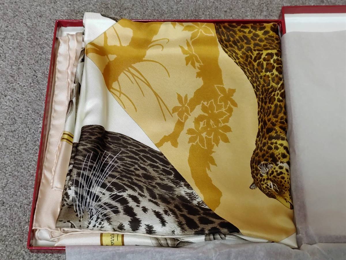 高品質，人気 サルヴァトーレフェラガモ Salvatore Ferragamo 大判