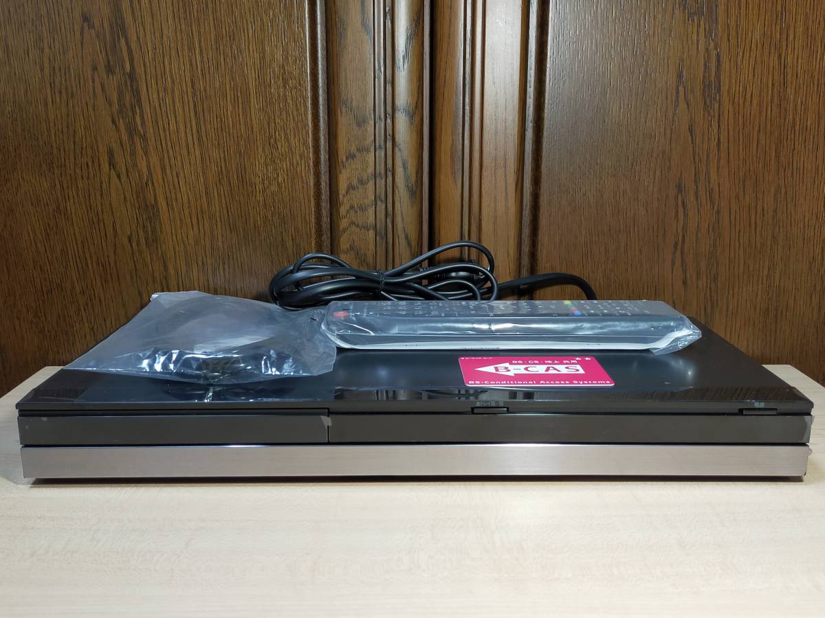 東芝 Toshiba DBR-Z320/1TB/2番組同時録画可/B-CAS，新品リモコン