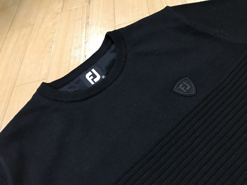  FootJoy フットジョイ 防風クルーネックセーター FJ-F19-M06 ブラック Ｍ(セーター)｜売買されたオークション情報、yahooの商品情報をアーカイブ公開 - オークファン セーター