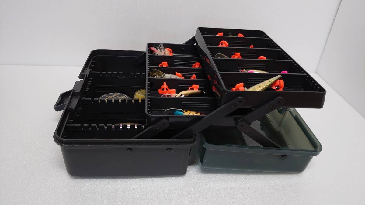  ルアーセット VERSUS3段ケース(その他)｜売買されたオークション情報、yahooの商品情報をアーカイブ公開 - オークファン その他