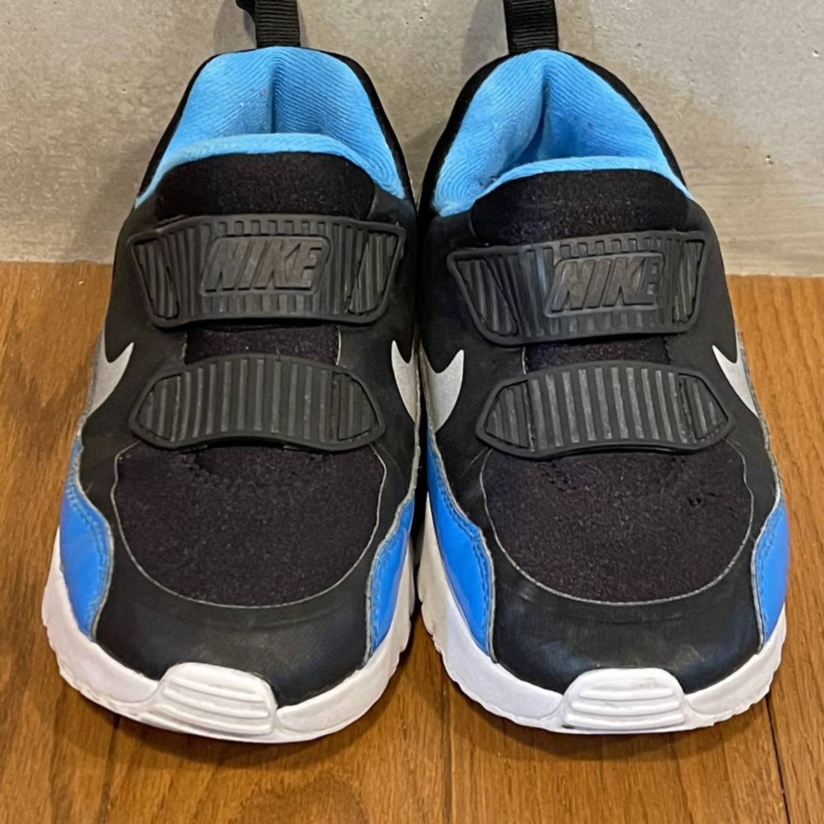19cm Nike Air Max Tiny 90 Ps ナイキ キッズ スニーカー エアマックス90 子供用 運動靴 ベビー シューズ Jordan ジョーダン レトロ 19cm 売買されたオークション情報 Yahooの商品情報をアーカイブ公開 オークファン Aucfan Com