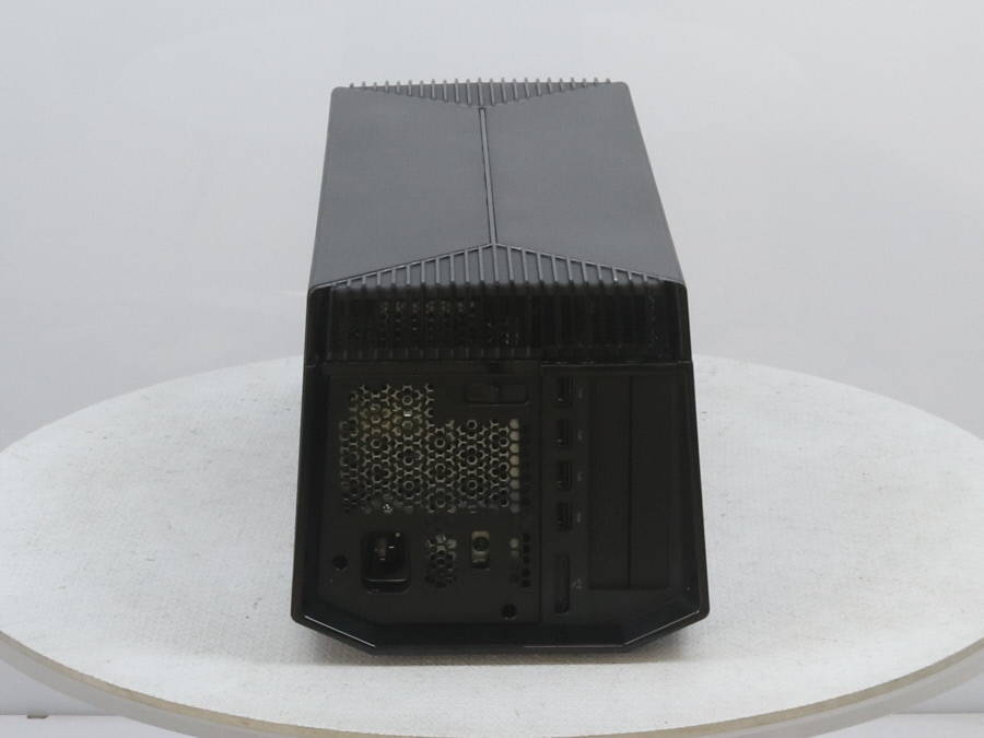 DELL Z01G 外付けグラフィックボックス ALIENWARE Graphics Amplifier ジャンク品(周辺機器)｜売買された ...