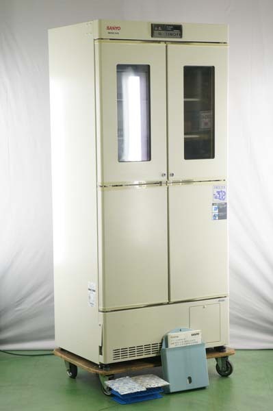 Sanyo Refrigerator Pharmaceutical MPR MediCool Freezer With Sanyo Refrigerator Pharmaceutical MPR MediCool Freezer With