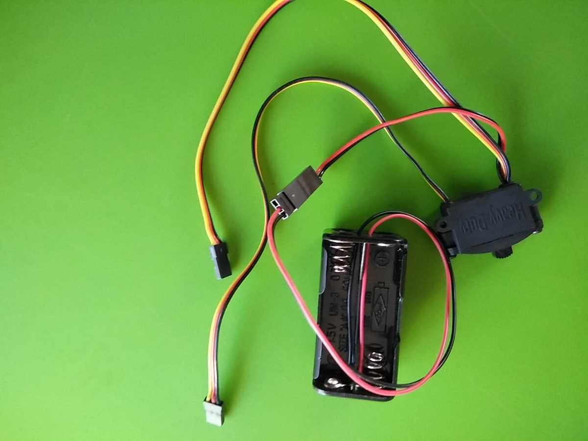 コネクター・サーボホーン・スピンナー・アダプター等諸々です。_4