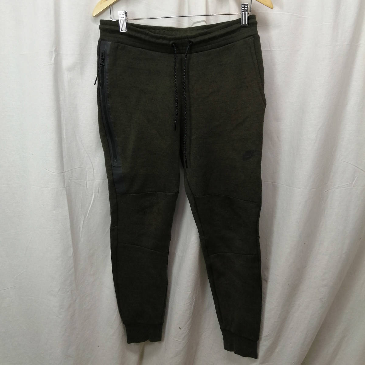 【新作，大人気】 935C/ 良品 NIKE/ナイキ テックフリースパンツ ジョガーパンツ カーキ 545344-325 TECH FLEECE 1.0 LONG PANTS サイズM メンズ(ボトムス)｜売買されたオークション情報、yahooの商品情報をアーカイブ公開 - 男性用