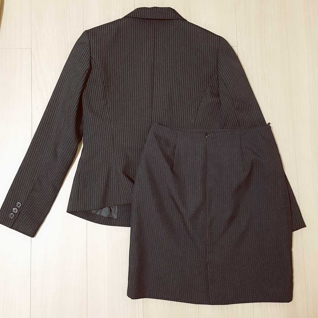 クローゼット整理品 レディーススーツ 仕事着 ブラック 黒色ストライプ