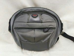 TUMI ボディバッグのYahoo!オークション(旧ヤフオク!)の相場・価格を