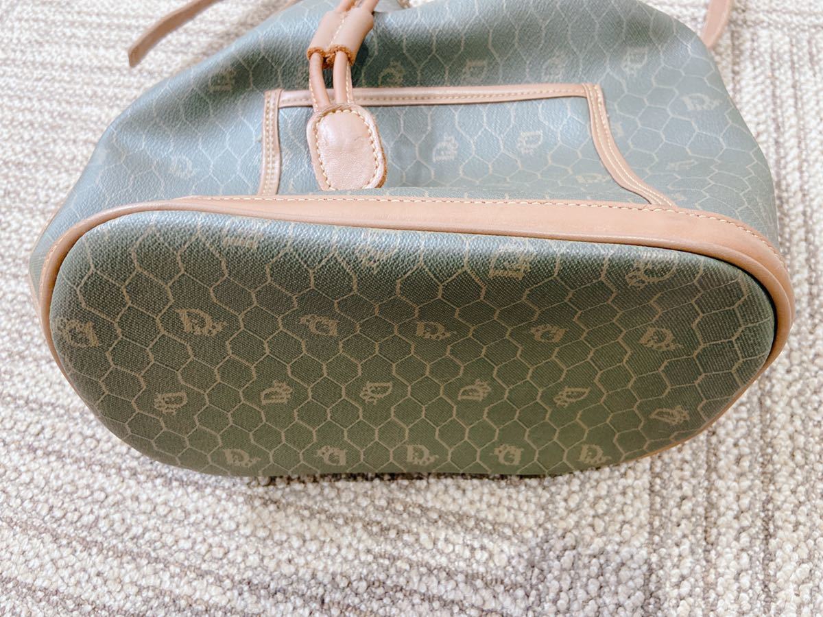 Christian Dior クリスチャンディオール ハニカム柄 巾着型 ショルダー 