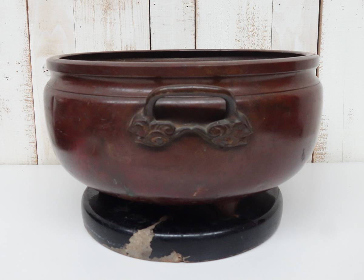 火鉢　置物　香炉　骨董品　工芸品　アンティーク　年代物　台付き 伝統工芸 金属工芸＊明治 大正 時代 ＊火鉢 大火鉢 双耳火鉢 瓶
