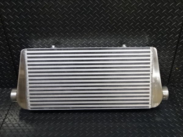 人気，正規品 社外 インタークーラー コア 600㎜&times;298㎜&times;105㎜ &phi;75 前置き 汎用 BNR32 BCNR33 BNR34 スカイライン GT-R JZA80 スープラ FD3S RX-7(インタークーラー、オイルクーラー)｜売買されたオークション 日産用