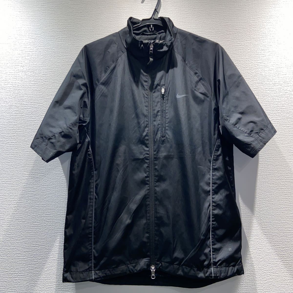  NIKE ナイキ ゴルフウェア ブルゾン ジャケット 半袖(ナイキ)｜売買されたオークション情報、yahooの商品情報をアーカイブ公開 - オークファン ジャンパー、ジャケット