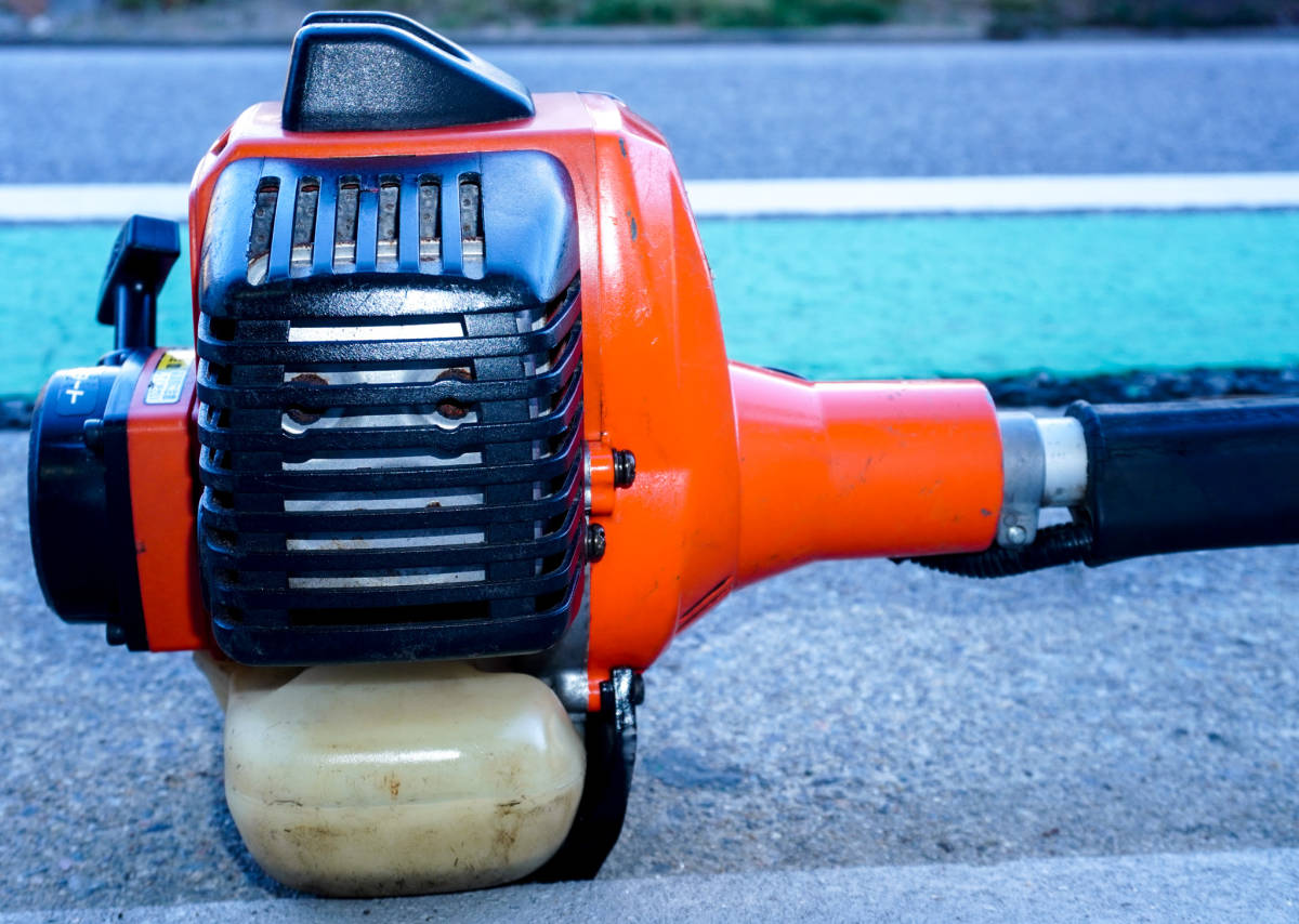 Kioritz 共立 Sre2650g 刈払機 草刈機 26cc Iスタート キャブダイヤフラム交換済 やまびこ プロ仕様 エンジン動作良好 刃無し 本体 売買されたオークション情報 Yahooの商品情報をアーカイブ公開 オークファン Aucfan Com