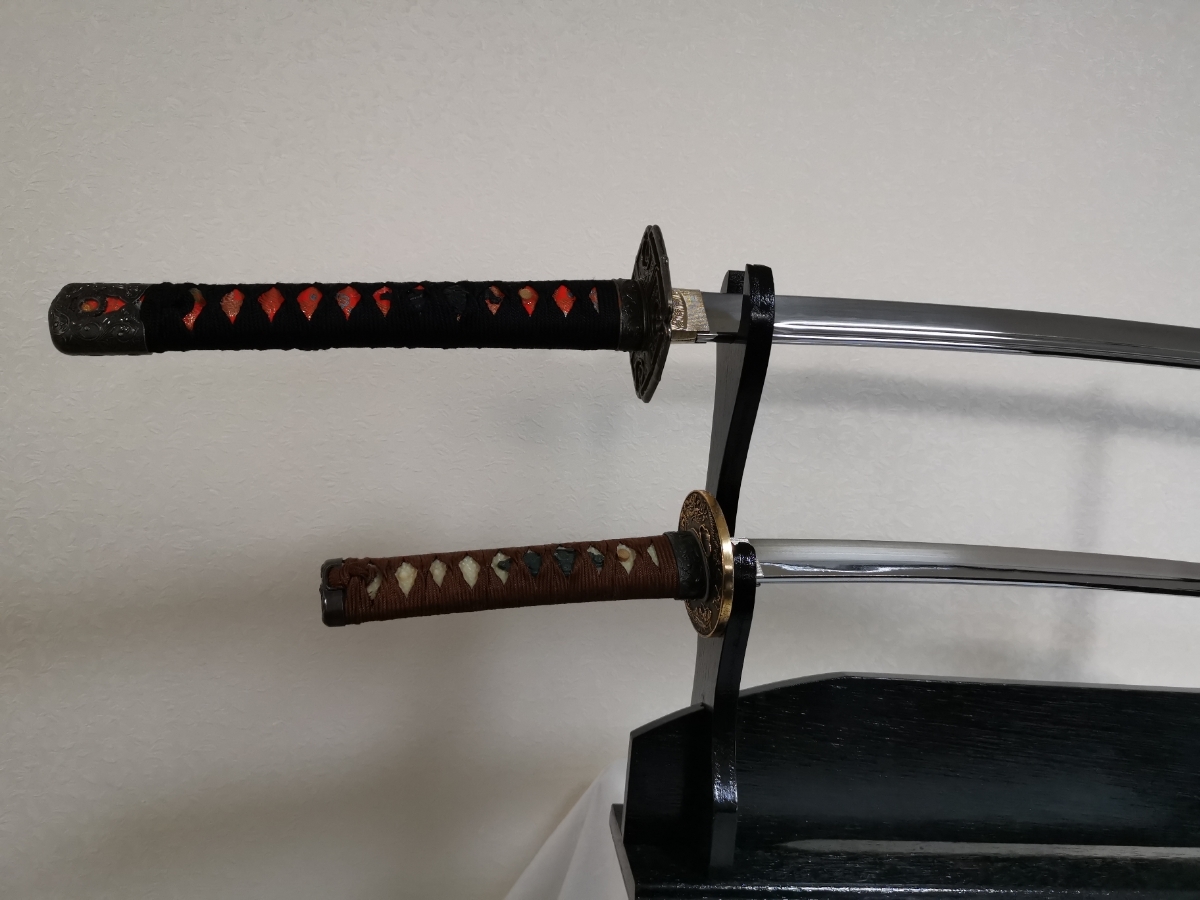 模造刀‼️二本セット❗重厚感あり❗ 刀置き台 豪華セット