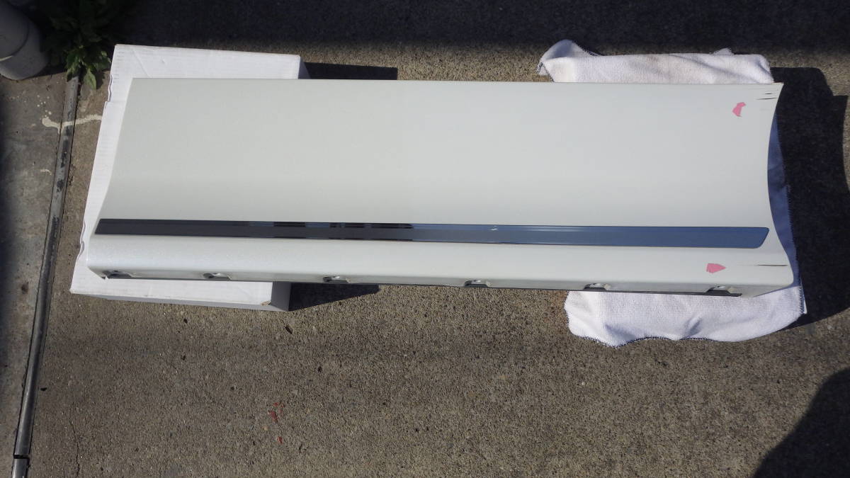 良品／凹み無☆ クラウン アスリート 210系 GRS210/GRS211 純正 右