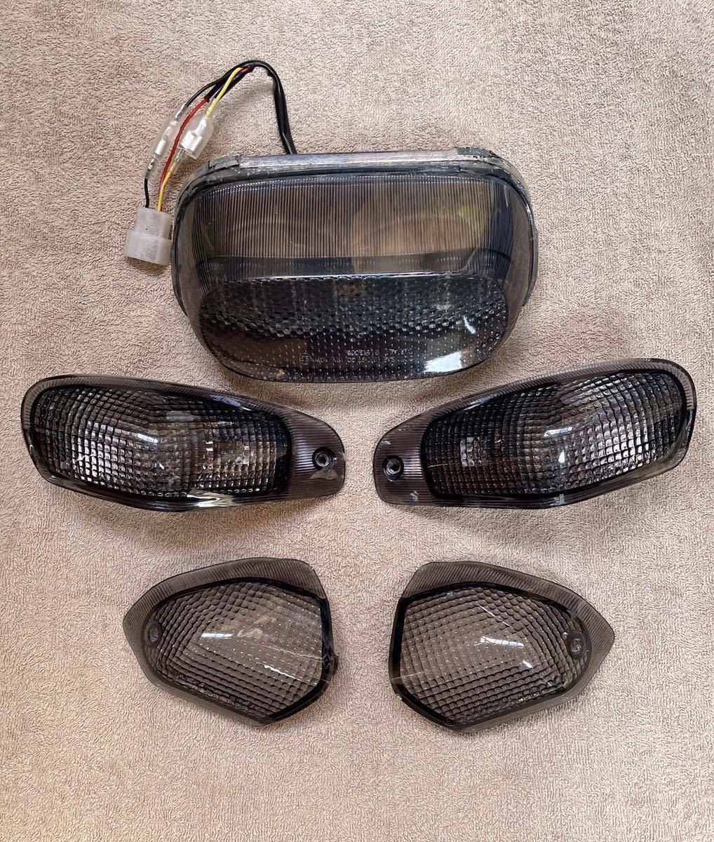 LEDテールランプ＆ウインカーレンズセット スモーク ZZR400 ZZR600の