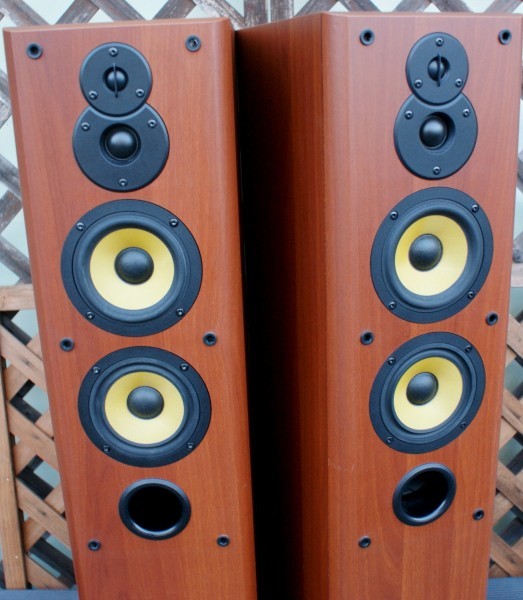 HOT，高品質】 ◇DENON◇トールボーイ型スピーカー SC-T555SA 3ウェイ