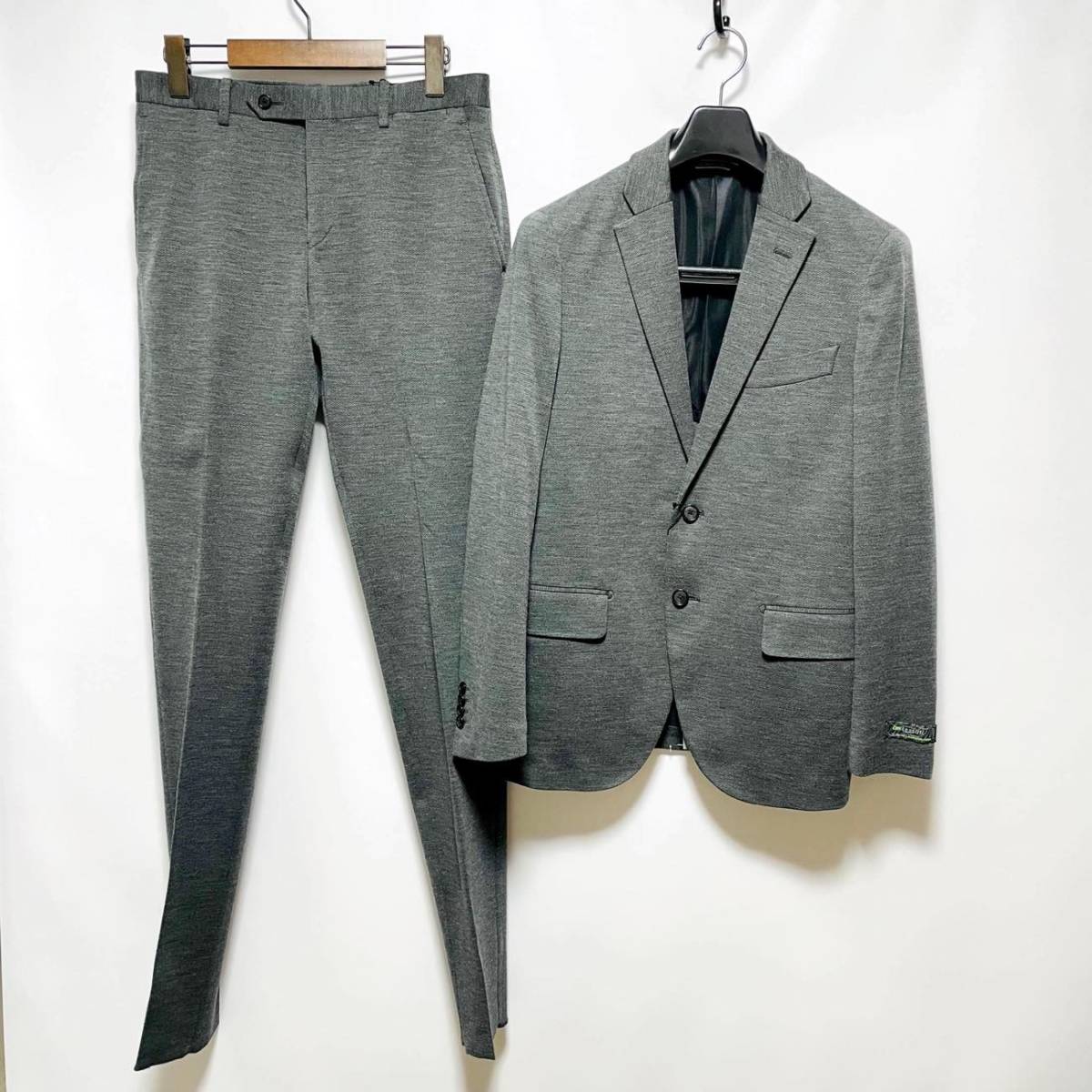 ナノユニバース ジャージーセットアップスーツ定価49 500円 Nano Universe Cmテステート テーラードジャケット スラックスパンツ ジャケット 上着 売買されたオークション情報 Yahooの商品情報をアーカイブ公開 オークファン Aucfan Com