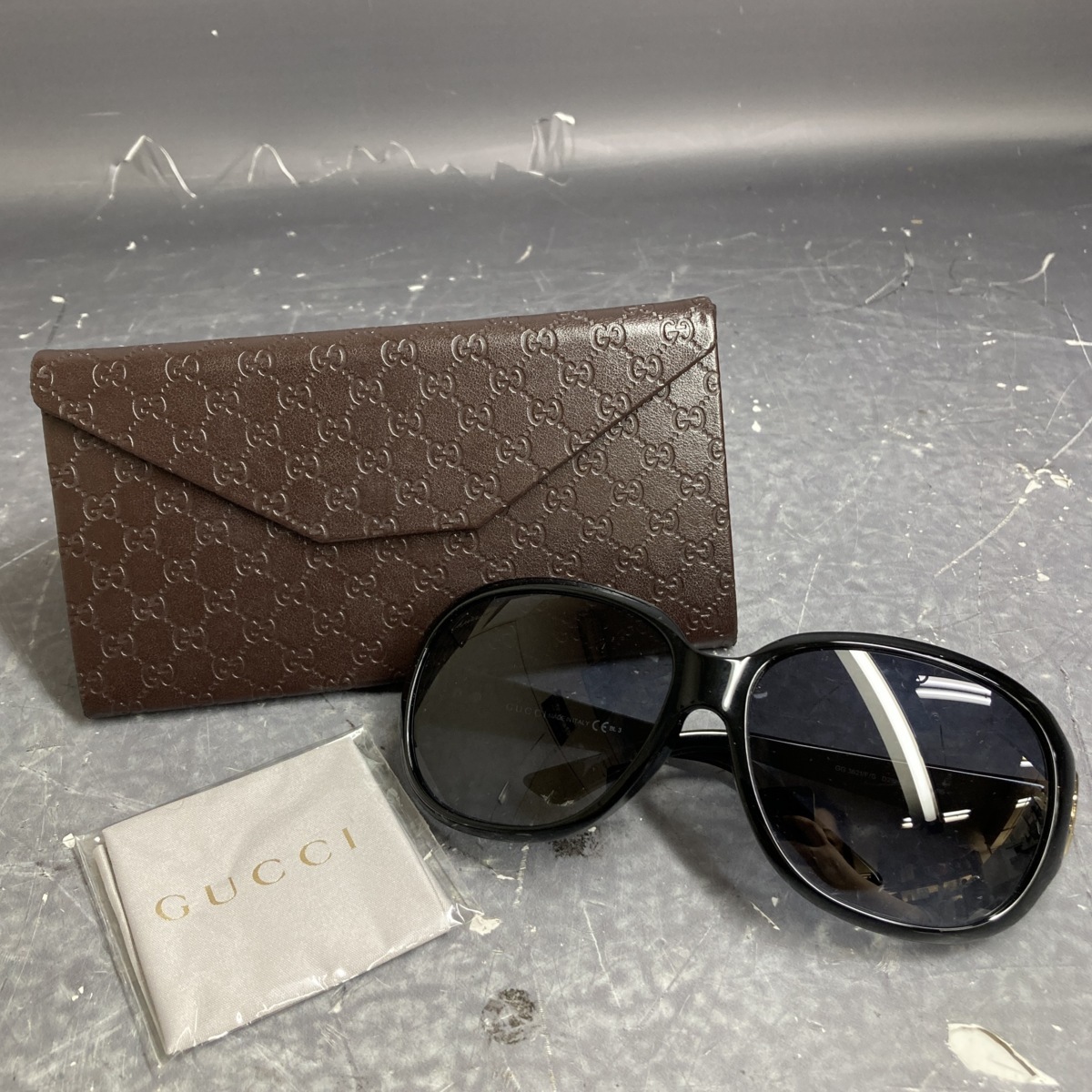 グッチ GUCCI GG3621/F/S ホースビット プラスチック 黒×ゴールド 