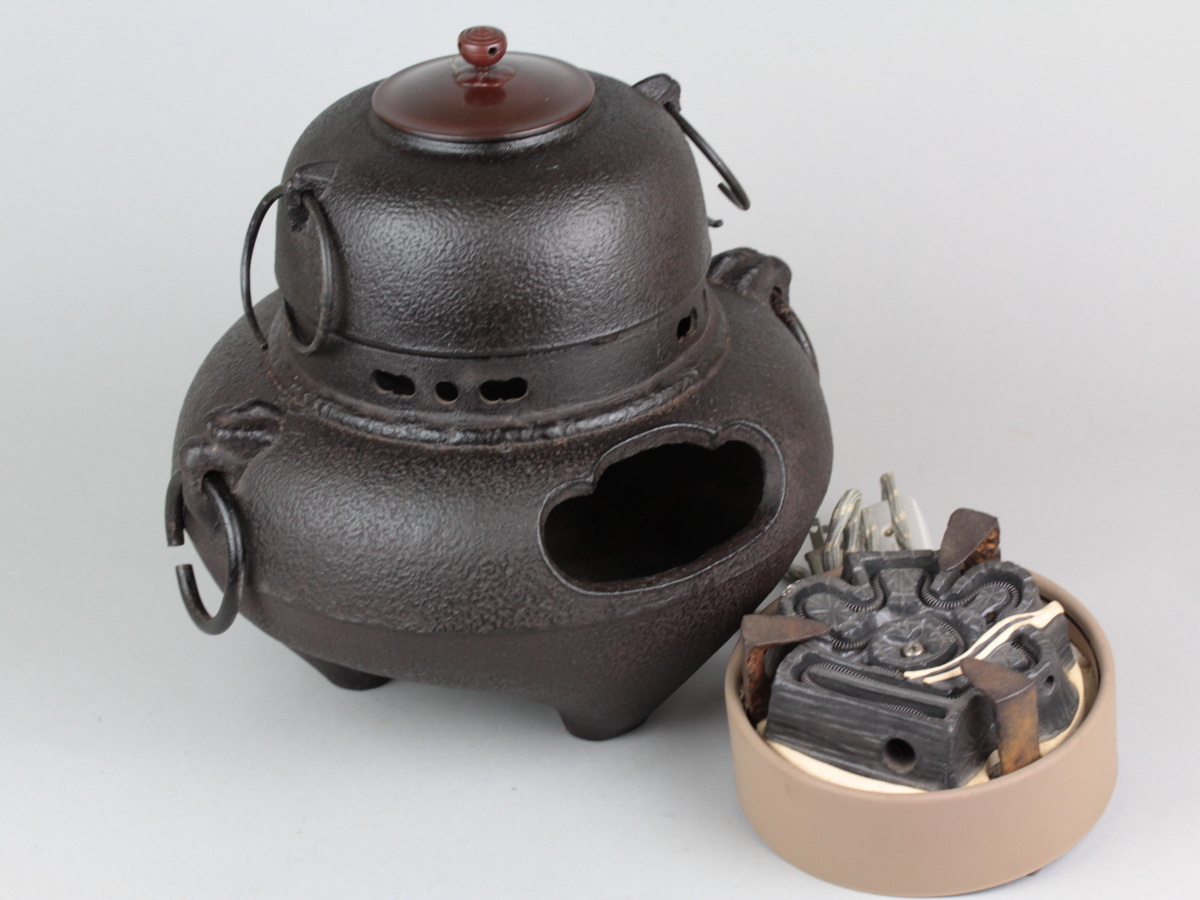 風炉釜 電熱器 鬼面風炉 鉄釡 あじろ鉄 銅蓋 野々田式電熱 煎茶