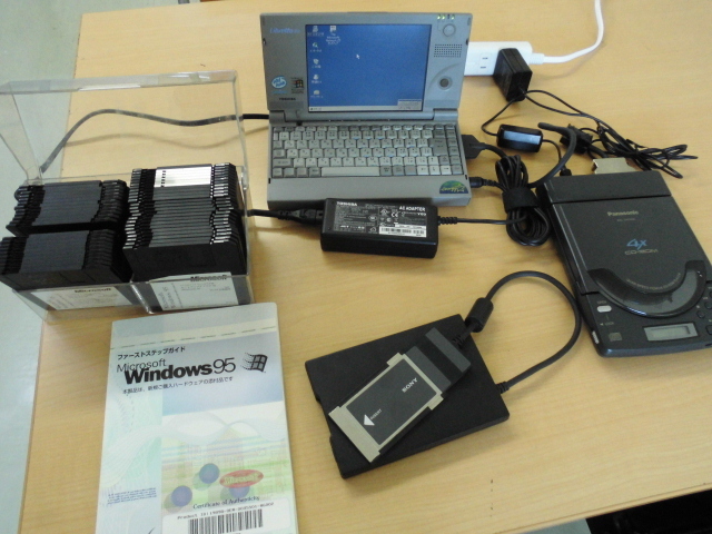 研究用ジャンク 東芝libretto50とポートリプリケータ Windows95 Lib501