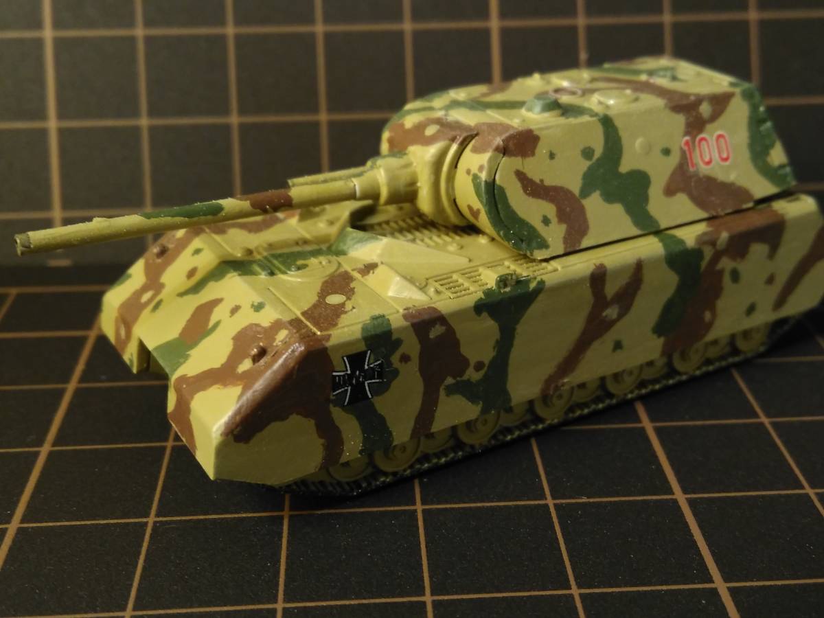 ○完成品1/144 黒森峰マウス超重戦車，ガルパン，ガールズアンド