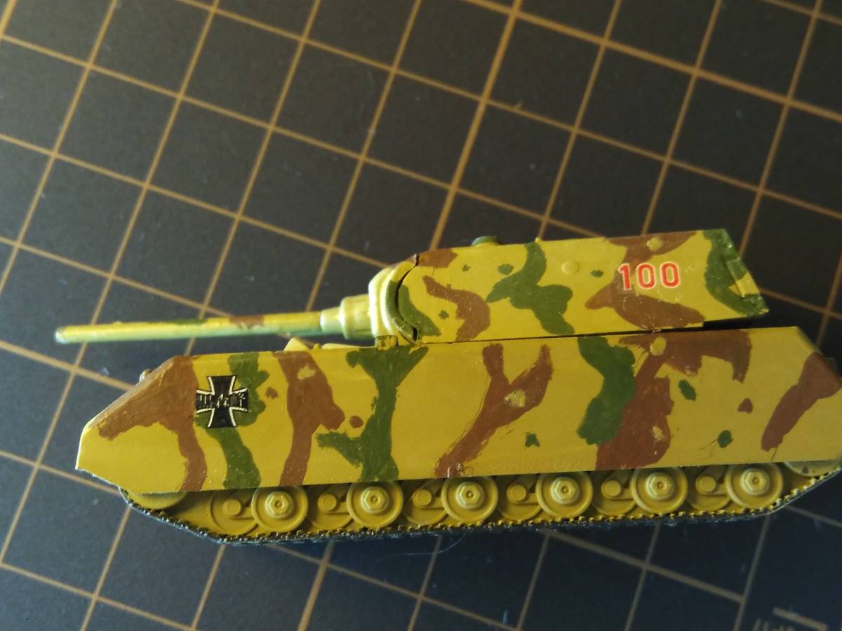 ○完成品1/144 黒森峰マウス超重戦車，ガルパン，ガールズアンド