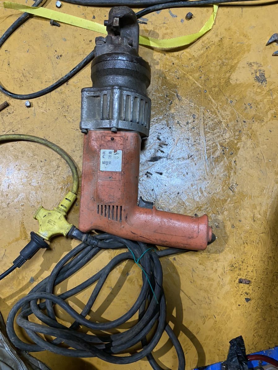 鉄筋カッター | 電動油圧式鉄筋カッター 型式不明 石原 011◎おすすめ品・即決価格◎IKK マキタ ☆オグラ電動油圧鉄筋カッタ品番不明 IT1HF0N93368 公式ショッピングサイト 工具 鉄筋カッタ 型番メーカー不明 充電式鉄筋カッター オグラ 油圧式鉄筋カッター