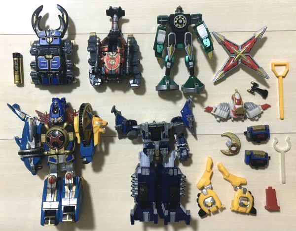 ☆特撮ヒーロー 変形フィギュアセット 忍風戦隊ハリケンジャー 轟轟 