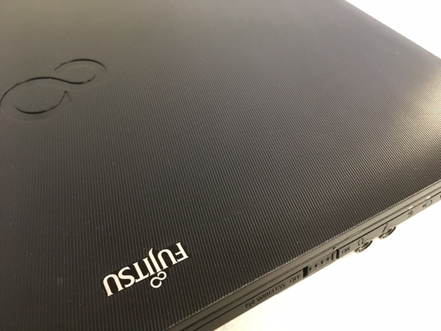 お打合せ中)ノートパソコン(G) 富士通 LIFEBOOK A572⁄E CPU:core