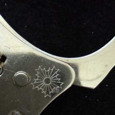 希少 今泉商店通称L型手錠 警察庁仕様規格 手錠三連式