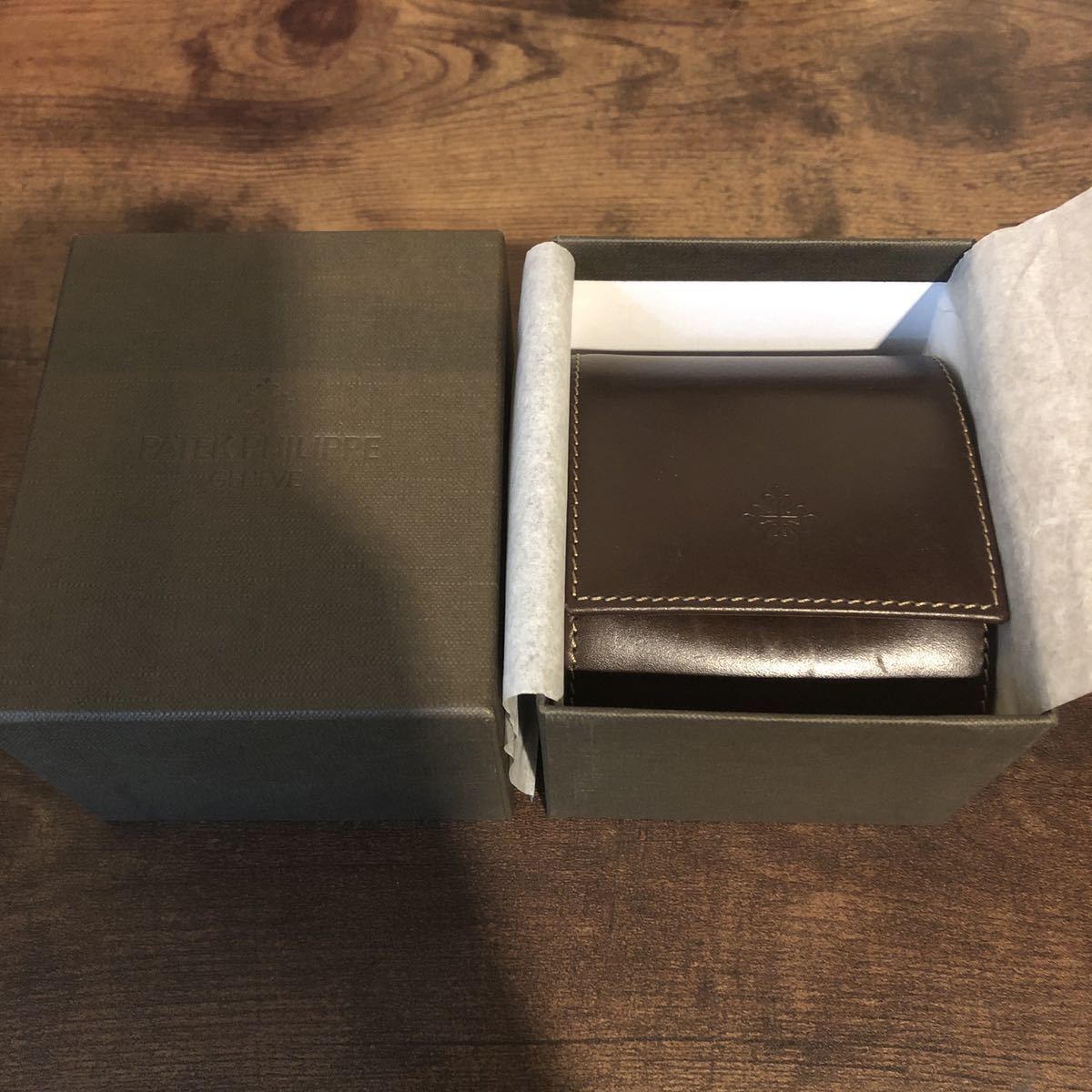 送料無料☆PATEK PHILIPPE トラベルケース 1本用 艶なし 革 レザー 時計ケース ポーチ パテックフィリップ 時計収納ケース ウォッチケース
