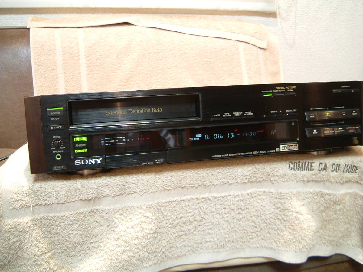 SONY　ＥＤベータ　ＥＤＶ－５０００　ジャンク品　リモコン・きれいな説明書付き SONY EDベータ EDV－5000 ジャンク品 きれいな説明書